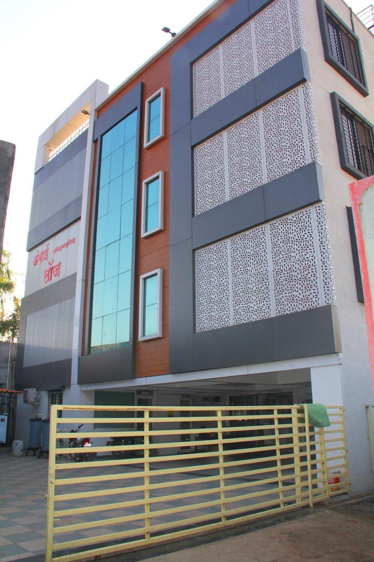 Hotel Ambai Executive Tuljapur Екстериор снимка